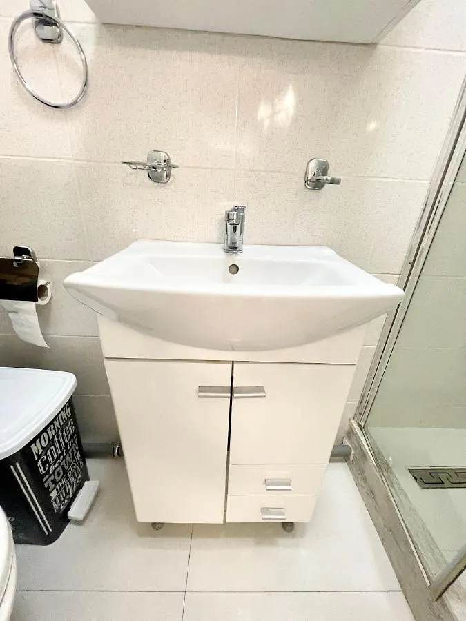 Prime 2 Studio Bucharest Apartment
